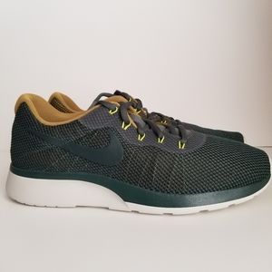 Nike Tanjun Racer Athletic Shoes